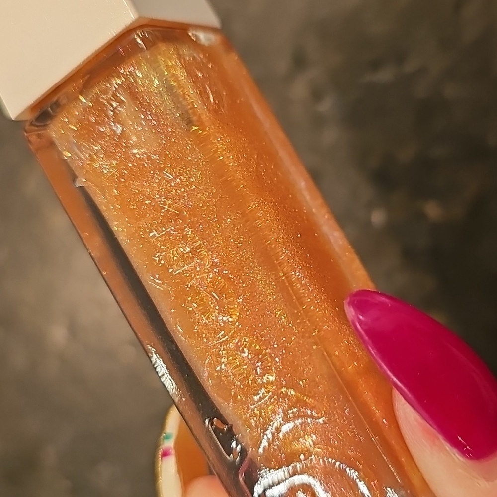Lip Bundle: Neen Glisten Up Creamy Lip Gloss & Pinklipps Lip Sleeping Mask - Picture 5 of 7